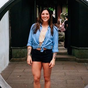 Meet your Posher, Lorin